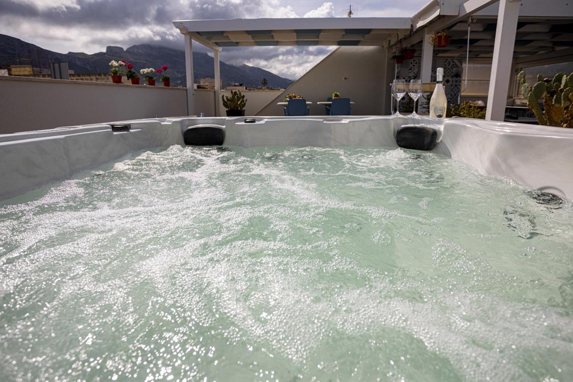 Acquaro Suite Jacuzzi San Vito Lo Capo Værelse billede